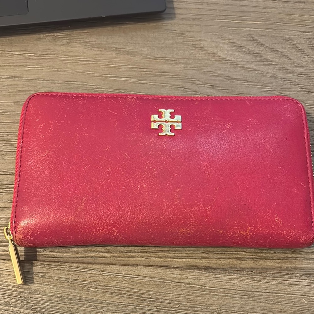 Tory Burch Pink Wallet Saffiano Leather Zip-Around
